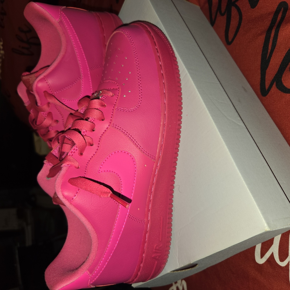 Nike Air Force 1 Pink Sneakers